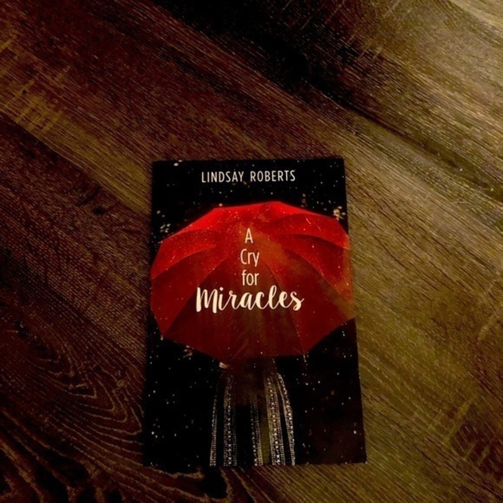 Great Book A cry for Miracles Lindsay Roberts
